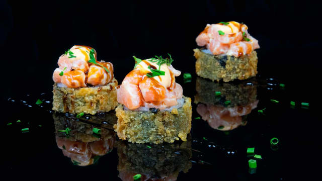 Salmon surf (6 piezas) - Miss Sushi Majadahonda, Majadahonda