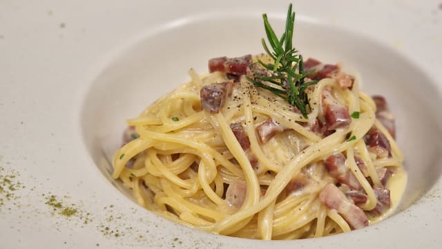 Spaghetti alla carbonara - Il Rifugio