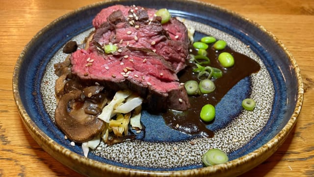 BEEF TATAKI - Gastrobar Houdt van Eten, Groningen