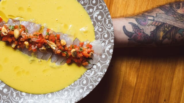 Tiradito de dorada  - Vituco Gourmet