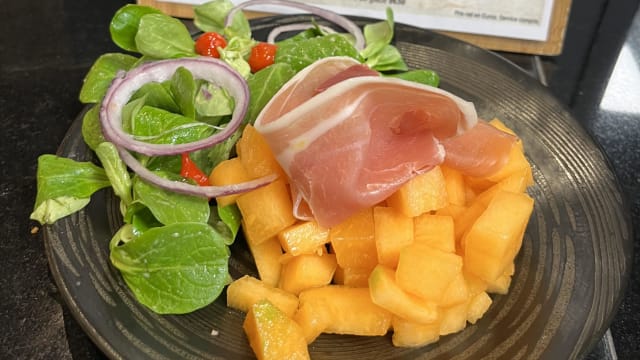 Melon frais jambon cru  - L'Essentiel