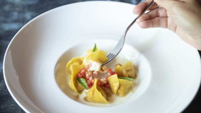 Tortelli ripieni di acquacotta  - Ristorante Il Pomarancio di Elia e Lorenza 