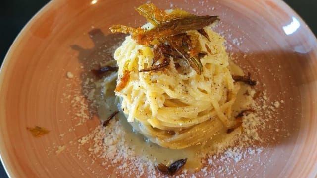 TAGLIOLINO CACIO E PEPE                                                                   - SoHo Home, Rome