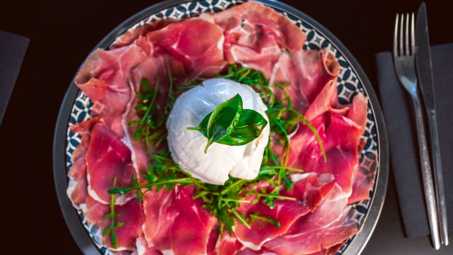 Bufala campana Dop e crudo di Parma - SoHo Home, Rome