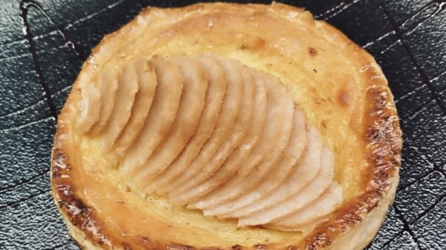 Tarte fine aux poires amandes - Le Corridor - Brasserie Maison, Blagnac