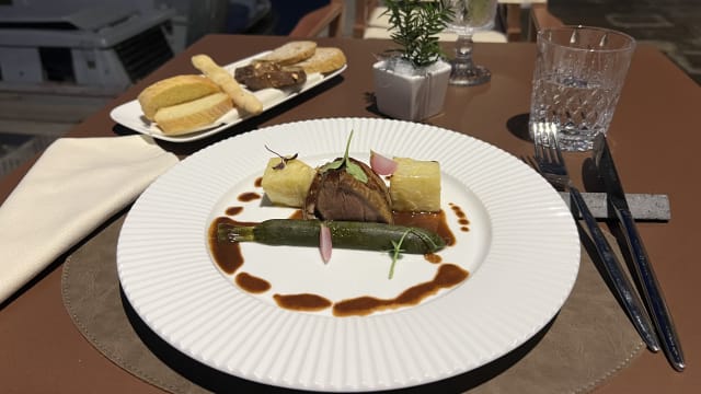 Filetto di vitello, porto e sedano rapa  - Gheni Restaurant