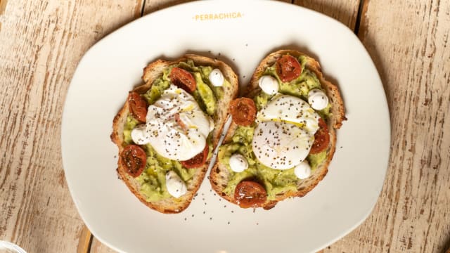 Avocado toast - Perrachica, Madrid