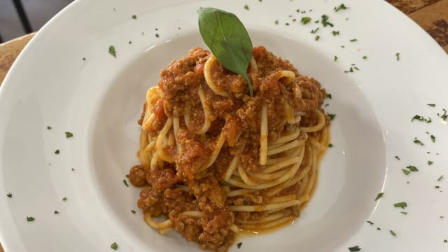 Bolognese - Diavolo Rosso, Barcelona