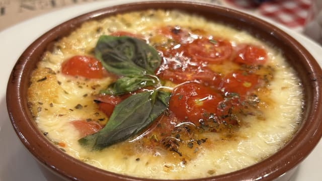 Provolone al forno - Diavolo Rosso, Barcelona