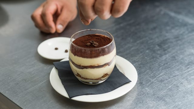 Tiramisù della tradizione - Ristorante La Boiola