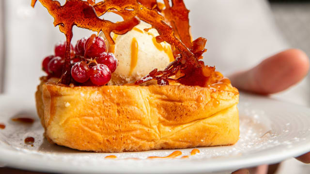 Pain perdu brioché au caramel beurre salée  - Mont'Frenchy, Paris