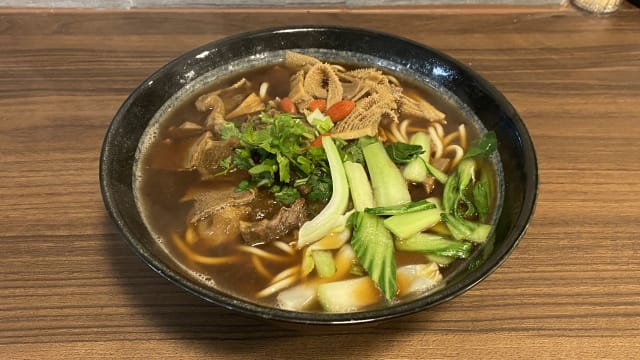 Soupe de vermicelles de viscère de bœuf - Chez Jiangnan, Paris