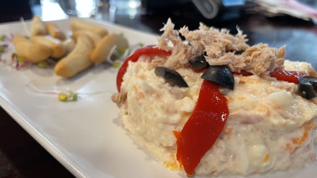 Ensaladilla rusa / media - La Corazonada, Madrid