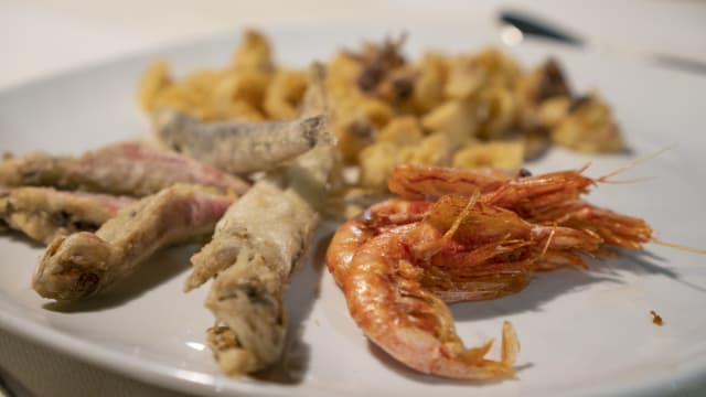 Il nostro fritto misto - Trattoria da Valentone, Marina Di Camerota