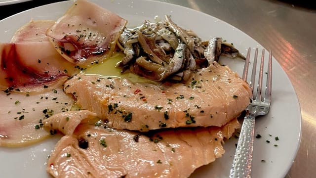 Pesce marinato agli agrumi  - Osteria al Vicolo dell’amore