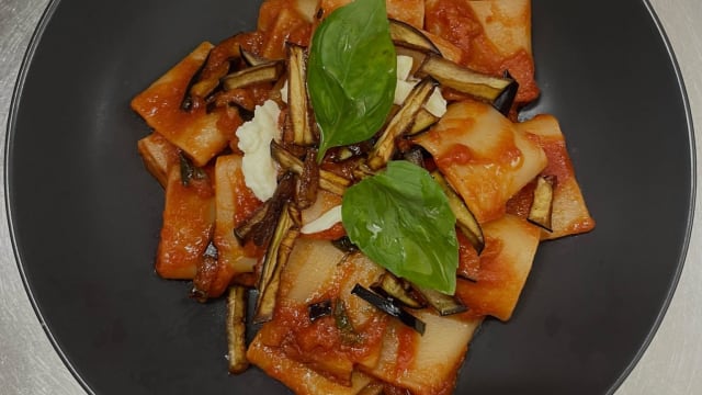 Paccheri alla norma - Vecchio Camino