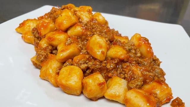 Gnocchi al ragù toscano - Amici della Locanda