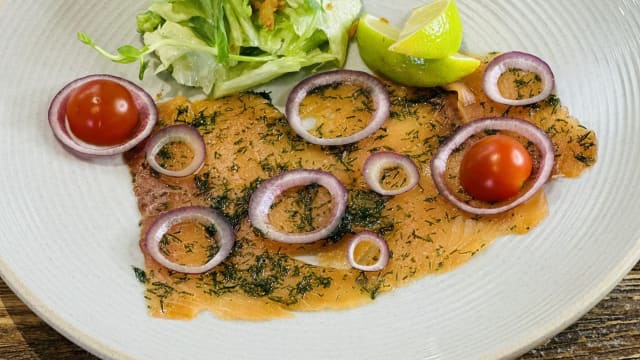 Carpaccio de saumon à l'aneth - Le Klub