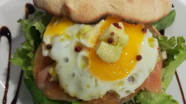 Avocado E Salmone - U-Tub, Turin