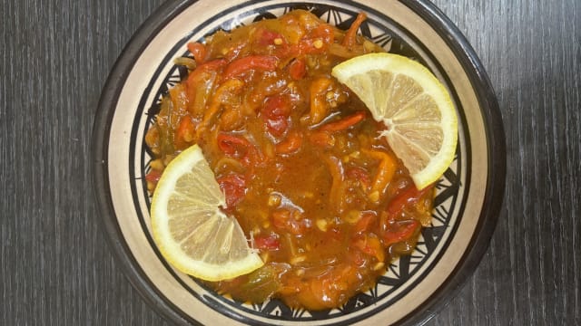 Tchektchouka, poêlée de poivrons  piments, tomates, coriandre, huile d'olive  - Casablanca, Paris