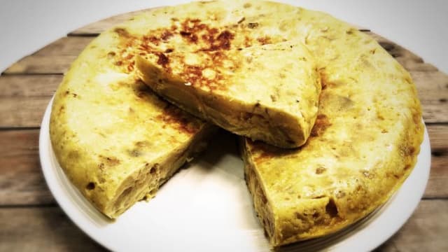 Tortilla de patatas (la part) - Mes Souvenirs d’Espagne - Marché Saint Martin