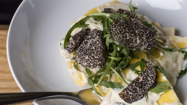 Raviolis aux champignons et à la truffe - Artisan de la Truffe Montmartre, Paris