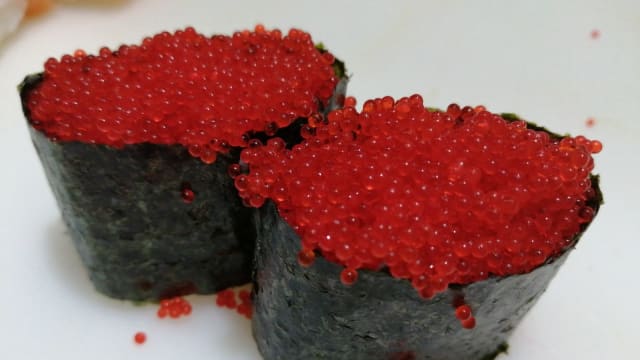 Gunkan tobiko - Bar Sushi Sola, Badalona