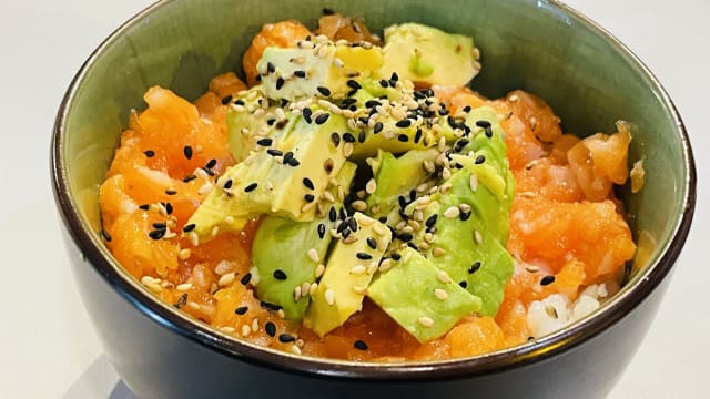 Saumon Avocat  - Nems et Sushi, Paris