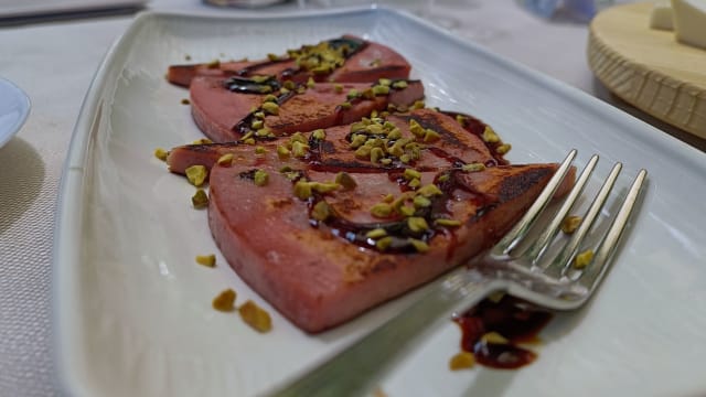 Mortadella alla piastra con glassa di aceto balsamico - Ristorante Viecce A Trova