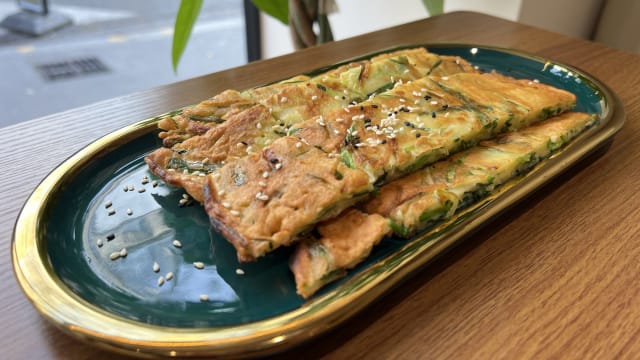 Crêpe coréenne aux légumes - Bibim Bao, Paris