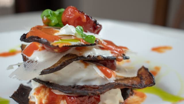 Parmigiana di melanzane a modo nostro, croccante con stracciata di bufala - Il Vicolo