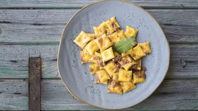 Spoia lorda ai formaggi di Pian di Spino al ragù  - Agriturismo I Filari dI Casalbono, Cesena