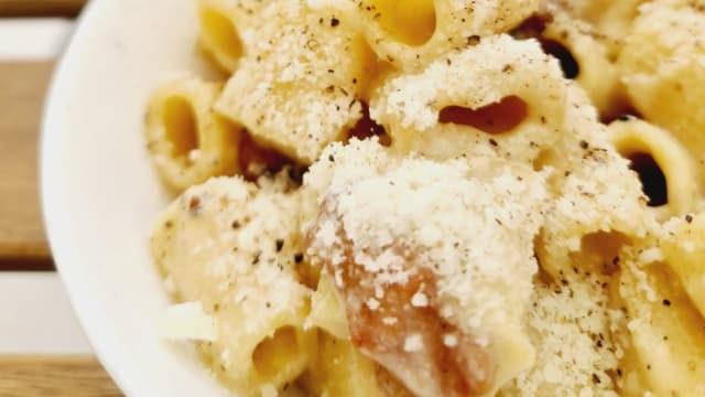 Carbonara - Enjoy food, Brindisi