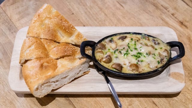 champignons in een pannetje - Grand cafe @ the park, Beekbergen