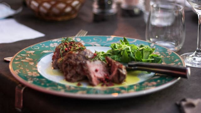 Tagliata di vitello al burro ed erbe di Provenza - Lo Spedalicchio