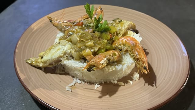 PESCADO GUISADO  - Las Palmas Express