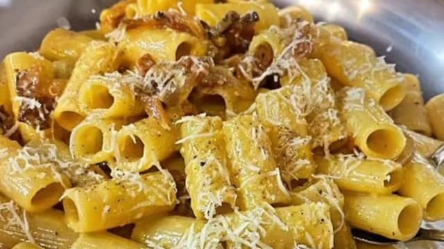 Mezzi paccheri alla carbonara - Civico51