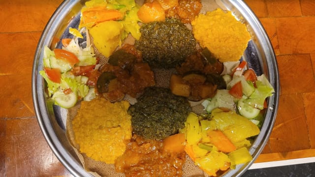 Gemengde salade  - Oost Afrikaans Finjal, The Hague