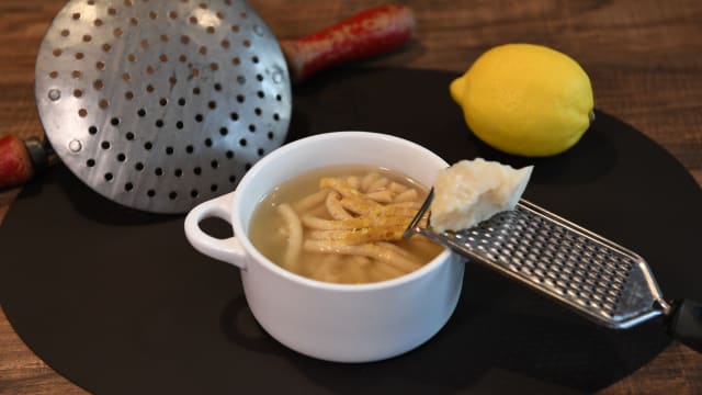 PASSATELLI IN BRODO RISTRETTO DI CAPPONE - La Piazzetta del Gusto, Nonantola