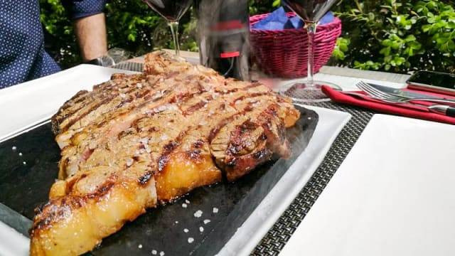 Bistecca Fiorentina  - Al Fierale ToscanaGrill