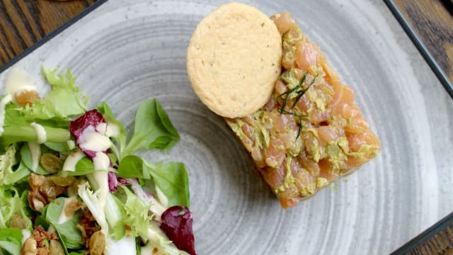 Tartare de saumon et avocat - Prise de Mousse