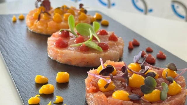 Tris di tartare (gambero rosso, tonno, salmone) - Frà Crudi & Cotti, Polignano A Mare