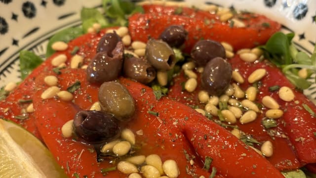 Salade Poivron grillé à la marocaine - Amor Mio - Couscous Bar, Paris