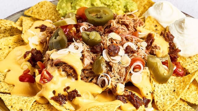 Nachos Pulled Pork XL - Timesburg Sant Pau, Barcelona