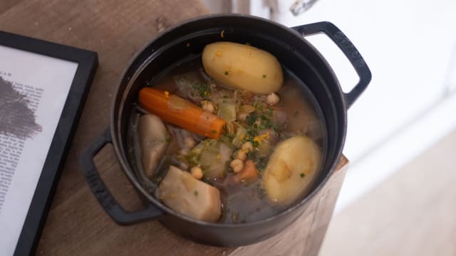 Tajine de légumes de saison - Before Paris