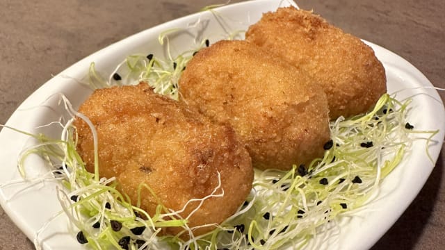 Croquetas 3 und  - De Paso Cañazo