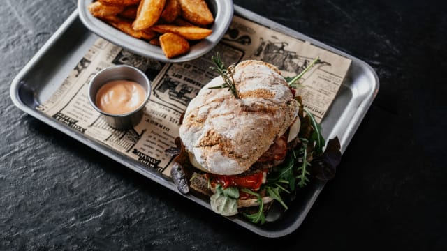 Wagyu Burger (Hamburger) - Restaurant Fines