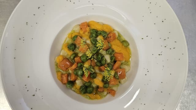 Chicche di patate della bisalta con fantasia di verdure - Ristorante Conti Roero