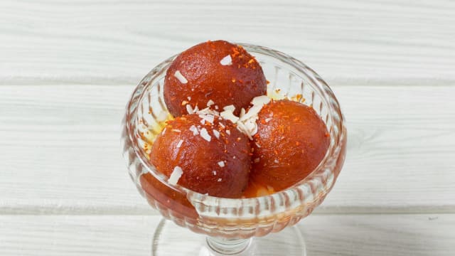 Gulab Jamun, gâteau au lait spécialité indienne - Royal Tandoori