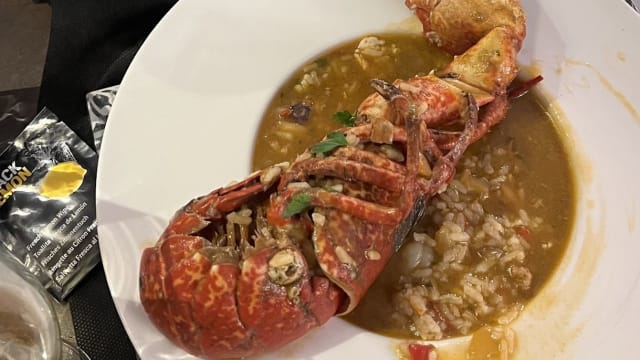 Caldoso de bogavante, gambas y sepia  - La Fabrika de Sabores